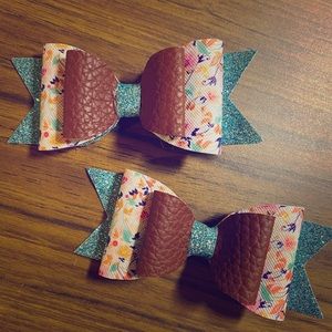 Floral 3 inch pigtail bows